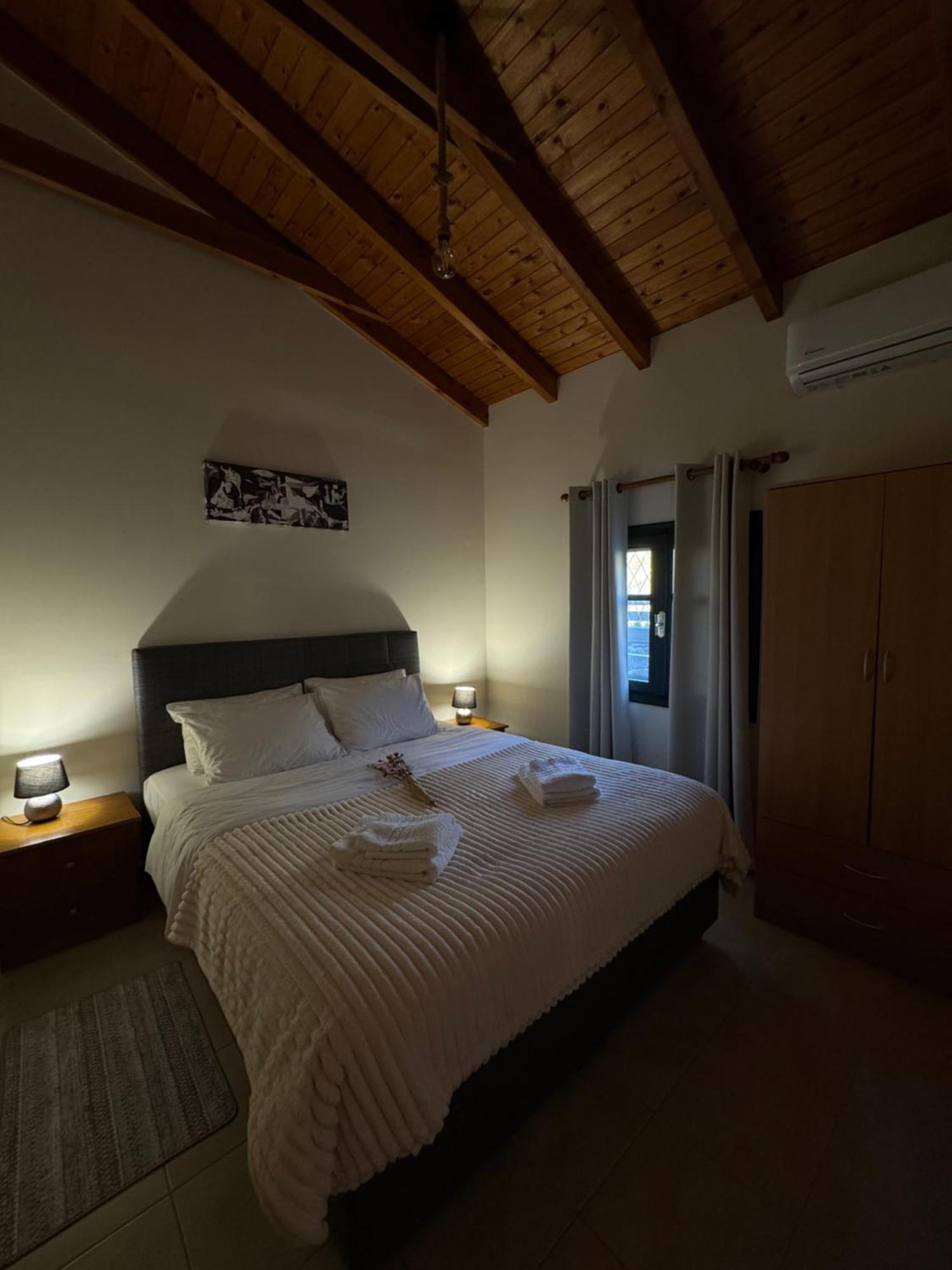 Tholos Alexandra'S Beachfront House Kavousi  Exterior photo